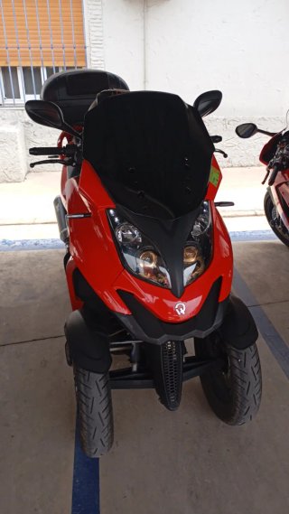 Triciclo Moto QV Rojo