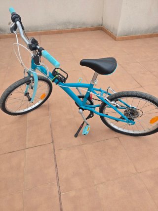 Bicicleta azul infantil BTWIN