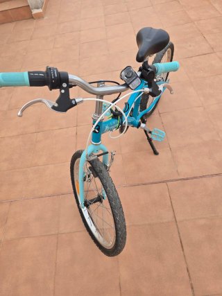 Bicicleta azul infantil BTWIN