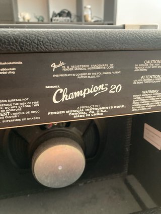 Amplificador Fender Champion 20