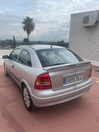 AUTOMATICO Opel Astra 2001