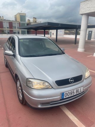 AUTOMATICO Opel Astra 2001
