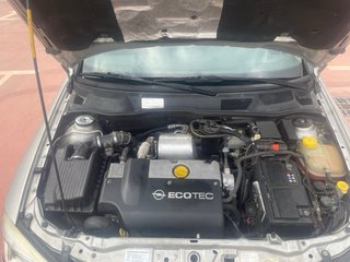 AUTOMATICO Opel Astra 2001