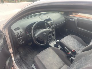 AUTOMATICO Opel Astra 2001
