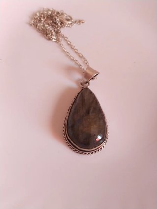 Collana pendente labradorite