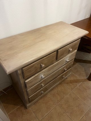 Cajonera de madera estilo rústico