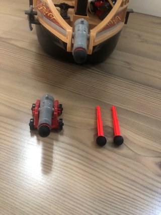 Barco Pirata Playmobil con 4 Figuras