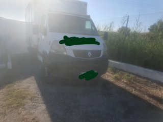 Furgoneta Renault Master motor roto