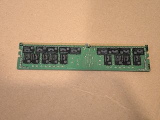 SK hynix 4x32GB DDR4 3200 ECC RDIMM RAM