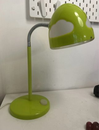 Lampada da tavolo Ikea Skojig verde