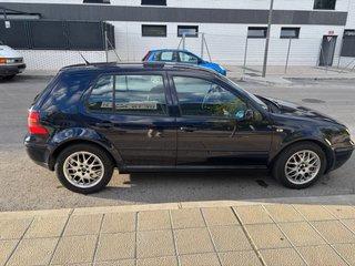 Volkswagen Golf. 1999