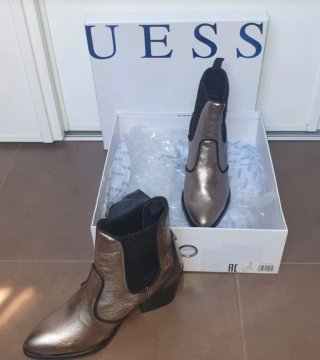 Botines Guess Negros y cava