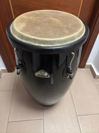 Conga Jimbo Negra marca Jimbao de 11 3/4".