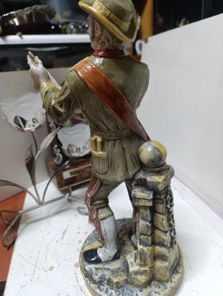 Figura Pregonero Porcelana SUREDA Vintage