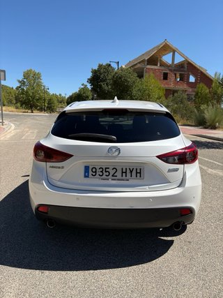 Mazda 3 Hatchback 2.0 Skyactiv-G 120 CV
