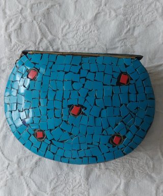 Bolso joya mosaico azul y multicolor