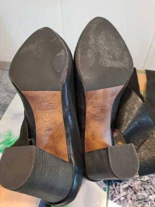 Zapatos de tacon de piel negros