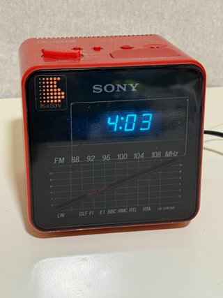 Radio Despertador Sony Rojo ICF-C10L