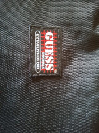 Mochila Guess Negra