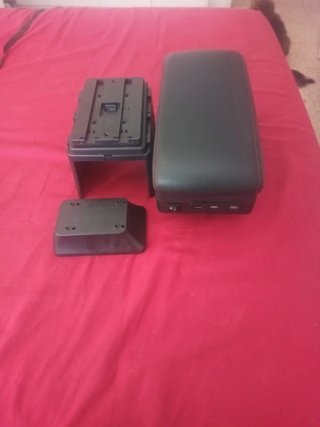 Reposabrazos Coche con USB