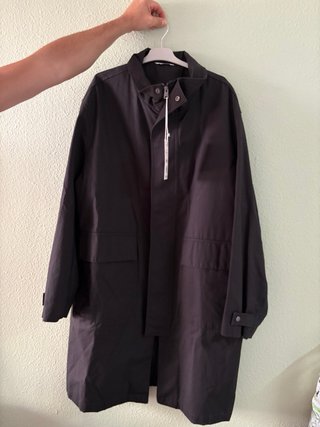 Gabardina Zara XL Negra Hombre acabado encerado