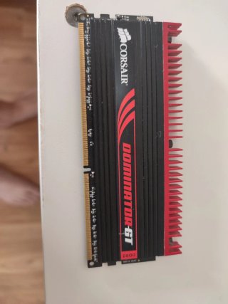 Lote 4 RAM Corsair CMT6GX3M3A1866C9 DOMINATOR GT