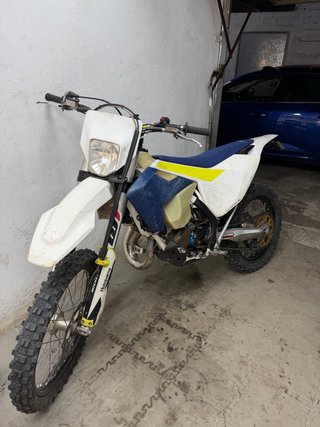 Husqvarna TE 125 Enduro Moto