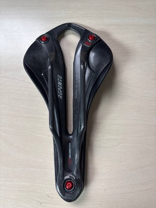 Sillín Carbono NUEVO 160grs