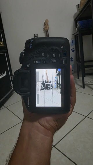 Canon EOS 2000D Reflex