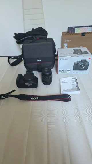 Canon EOS 2000D Reflex