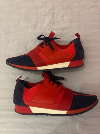 Zapatillas Carolina Herrera rojas y azules