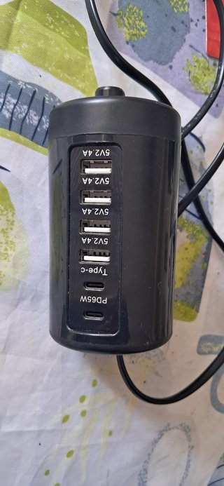 Cargador USB Múltiple PD65W