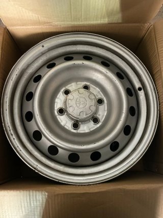 Llanta acero Land Cruiser 2017 las 4 llantas