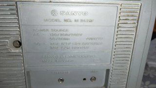 Radio Cassette Sanyo M2429F Plata