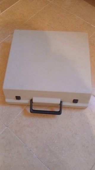 Máquina de escribir Olympia Traveller de Luxe