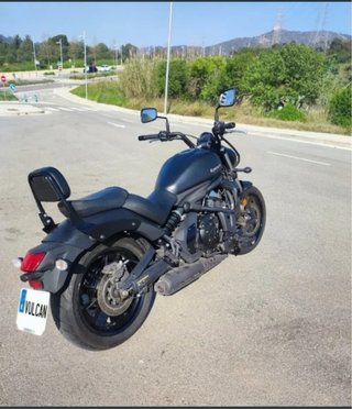 Kawasaki Vulcan S Negra