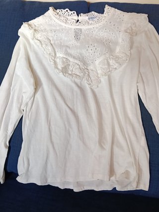 Traje campesina con enagua y botas