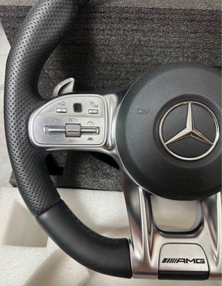 Volante AMG Mercedes-Benz in pelle nuovo