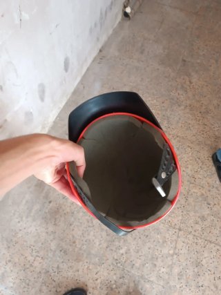 Quad infantil + casco + cargador batería rota⚠️