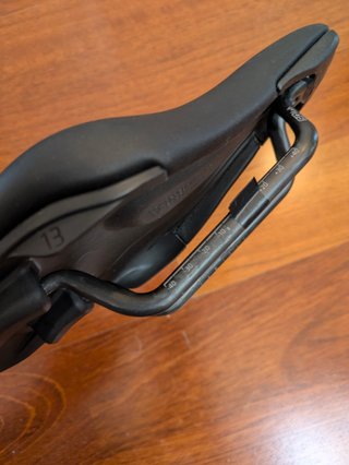 Sillin SQ LAB 613 ERGOWAVE R Railes carbono