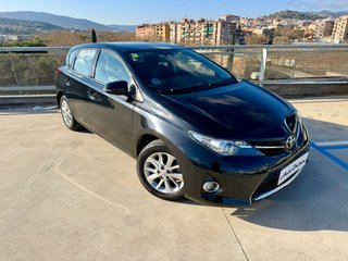 Toyota Auris 2015