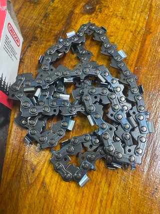 Cadena Oregon 21BPX064E