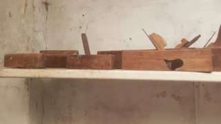 Herramientas de carpintería variadas