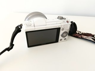 Sony A5000 con objetivo 16-50mm OSS