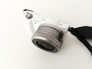 Sony A5000 con objetivo 16-50mm OSS