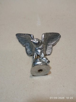 Figura Águila Bronce Cromado