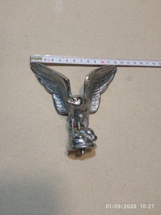Figura Águila Bronce Cromado