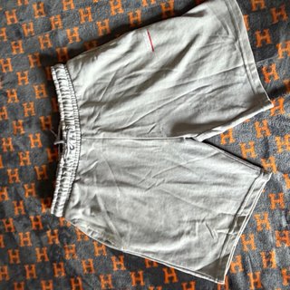 Pantalones cortos Nike y McKenzie