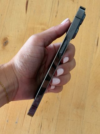 iPhone 13 Pro Gris + Funda y Cable