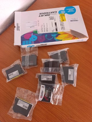 Tintas Epson sin abrir (2 de cada color)